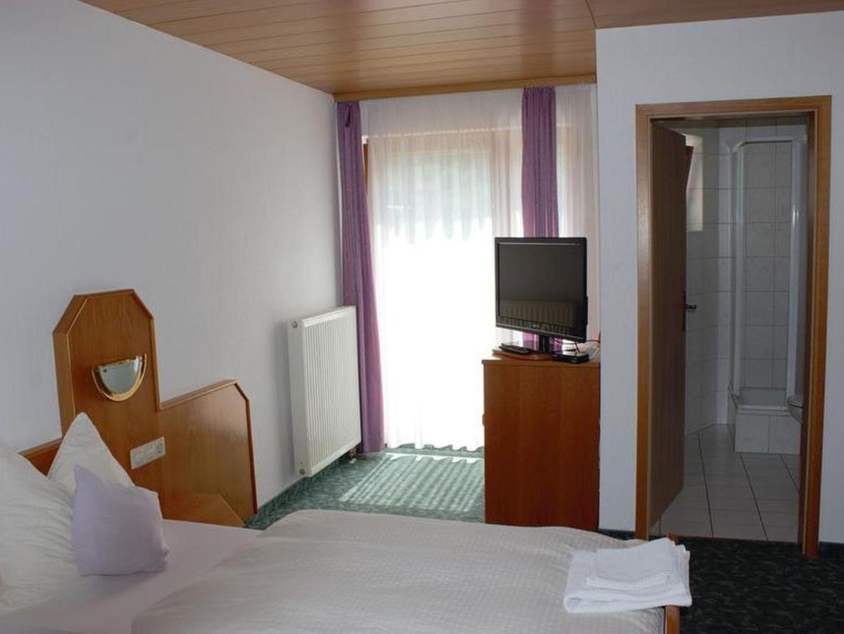 Hotel Garni Silberdistel Lauterstein Luaran gambar
